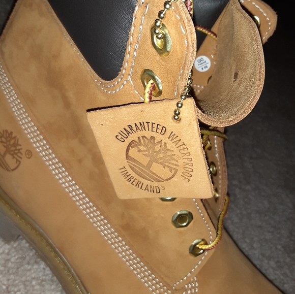 NIB MEN'S TIMBERLAND BOOTS - Picture 3 of 9